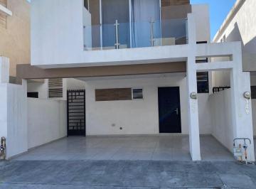 Casa , Apodaca · Casa en Renta con Alberca Residencial Apodaca