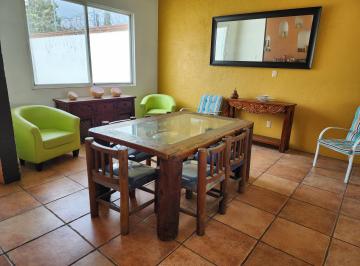 Casa en Venta de 3 habitaciones Fraccionamiento Brisas de Cuautla · Casa con Jardín y Alberca