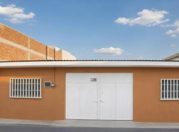 Casa de 4 habitaciones, León · Amplia Casa en Venta en Zona de Comercio