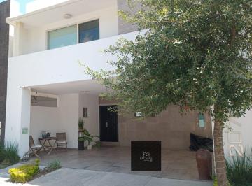 Casa de 4 habitaciones, Monterrey · Casa en Venta en Cumbres Madeira Francés Privada Alpes. Alta Plusvalía.