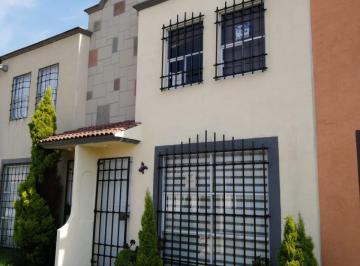 Casa de 3 habitaciones, Toluca · Linda y Cómoda Casa de 3 Recámaras en Fraccionamiento Hacienda del Valle II