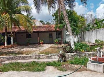 Casa de 3 habitaciones, Calkiní · Casa en Renta