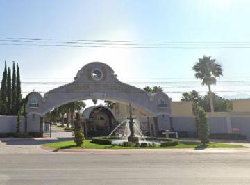 Casa de 4 habitaciones, Saltillo · Agradable Casa Amueblada en Venta con Espacios Únicos.