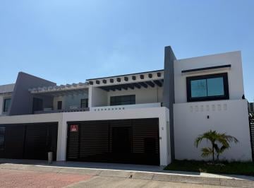 Casa de 4 habitaciones, Medellín · La Mejor Zona en El Fraccionamiento Las Palmas