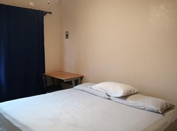 Casa de 1 habitación, Centro · Renta Cuarto