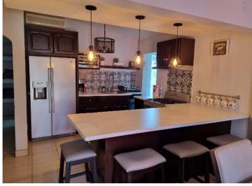 Casa de 3 habitaciones, Ensenada · Casa en Renta: 3recamaras - 1piso - Amueblada - Zona Centro