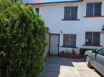 Casa en condominio de 2 habitaciones, San Pedro Tlaquepaque · Casa en Renta a Espaldas de Hp Coto con Pocas Casas y Cancel Electrico