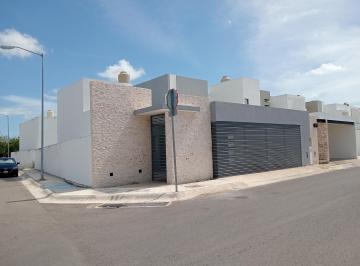 Casa de 3 habitaciones, Mérida · Renta Casa en Floresta Residencial