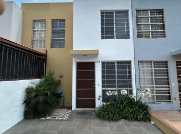 Casa de 3 habitaciones, Tlajomulco de Zúñiga · Casa en Venta Real del Valle Tlajomulco | 3 Rec, Alberca, A/c Incluidos – Coto P