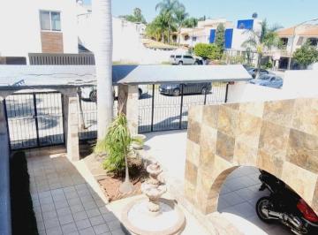 Casa de 4 habitaciones, Zapopan · Residencia en Venta, Coto Casablanca