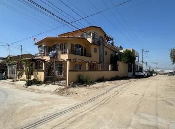 Casa de 5 habitaciones, Tijuana · Se Vende Casa Grande en Jardin Dorado