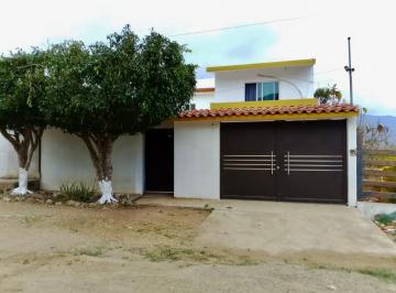 Casa de 3 habitaciones, San Fernando · Amplia y Funcional Casa en Inmejorable Zona Campestre
