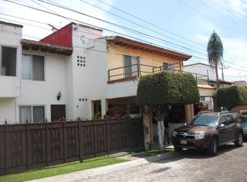 Casa de 2 habitaciones, Cuernavaca · Casa en Privada por Forum