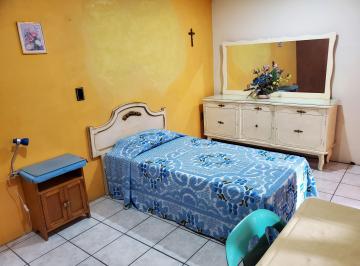 Casa uso de suelo de 1 habitación, Zapopan · Cuarto Amueblado en Renta