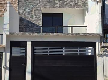 Casa de 4 habitaciones, Xalapa · Excelente Preoidad con 4 Recamaras