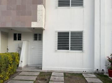 Casa de 3 habitaciones, Querétaro · ¿Buscas Casa en Querétaro por $1.6 M? Esta Te Puede Interesar…