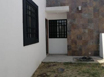 Casa de 2 habitaciones, Aguascalientes · Casa en Calle Cerrada