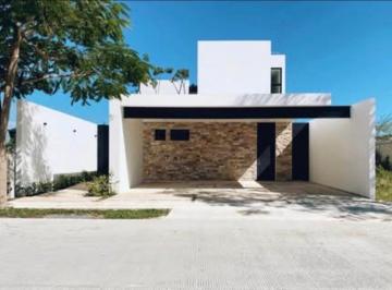 Casa en condominio , Conkal · Hermosa Propiedad Rodeada de Naturaleza en Privada Premium