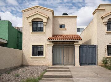 Casa de 3 habitaciones, Chihuahua · Casa en Renta Dos Plantas Fracc. Quinta Versalles - Zona León