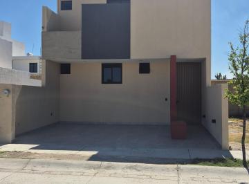 Casa de 4 habitaciones, León · Casa Sepia