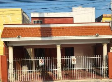 Casa de 3 habitaciones, Mérida · Casa Sobre Av Principal Comercial