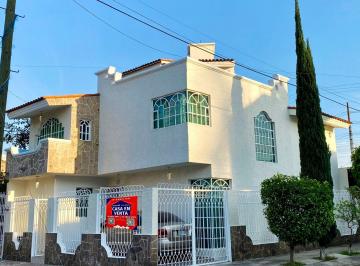 Casa de 4 habitaciones, Guadalajara · Casa en Venta en Guadalajara | Excelente Ubicación en San Jacinto