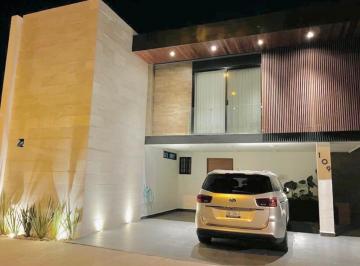 Casa de 4 habitaciones, León · Baja Su Precio de Venta de $9,500,000 a $9,200,000 Hermosa Casa Portafontana