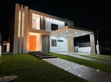 Casa de 4 habitaciones, Atlatlahucan · Estrena Hermosa Casa en Lomas de Cococyoc