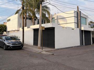 Casa de 3 habitaciones, San Pedro Tlaquepaque · Casa en Renta en Haciendas de San Jose