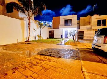 Casa de 3 habitaciones, Ensenada · Venta Directa