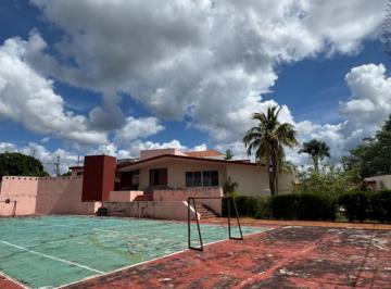 Casa de 6 habitaciones, Valladolid · Residencia en Venta en El Pueblo Magico de Valladolid, Yucatan.