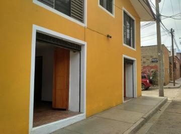Local comercial de 2 habitaciones, Oaxaca de Juárez · Local Sobre Principal Hospital Issste