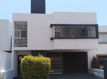 Casa de 3 habitaciones, Querétaro · Rento Casa en Residencial El Refugio 2 Plantas
