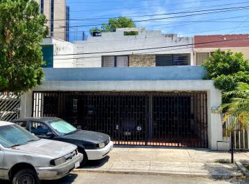 Casa de 6 habitaciones, Guadalajara · Excelente Propiedad Plus