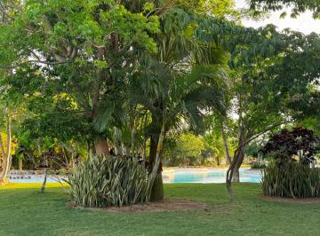 Terreno / Lote , Mérida · Terreno Frente a Lago