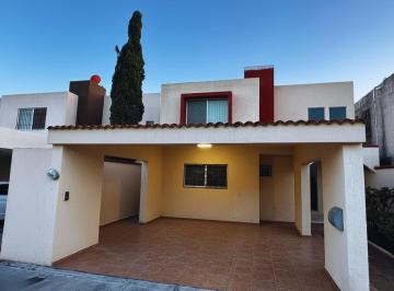 Casa de 3 habitaciones, Mérida · Casa en Renta en Altabrisa Mérida Norte | 3 Recámaras | Privada | $18,000