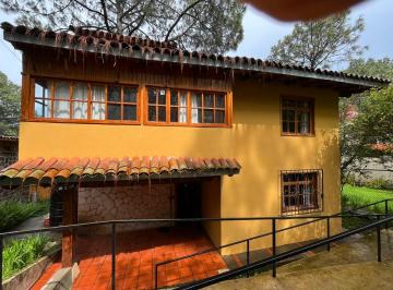 Casa de 4 habitaciones, Mazamitla · Acojedora Casa de Descanso en El Bosque