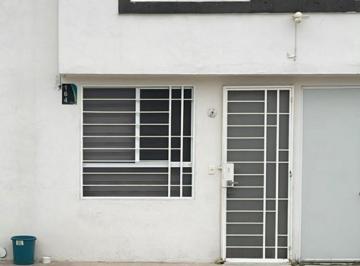 Casa en condominio de 4 habitaciones, El Salto · Casa en Venta en Condominio