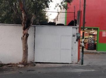 Local comercial , Corregidora · Local Muy Grande! Para Estética, o Uñas!