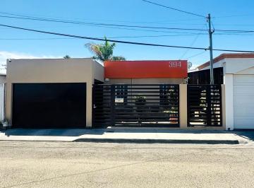 Casa de 2 habitaciones, Mexicali · Casa con Departamento