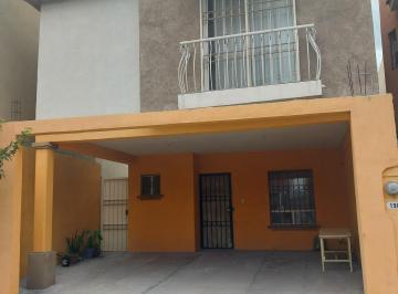 Casa de 3 habitaciones, Saltillo · Venta en Fraccionamiento