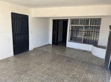 Casa de 4 habitaciones, Hermosillo · Se Vende Casa Sobre Carretera a Kino Numero 233 Se Acepta Credito Infonavit y Fo