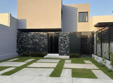 Casa de 3 habitaciones, Colima · Casa en Venta, Punta Norte, Colima — 3 Recámaras, Cochera Doble