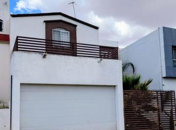 Casa de 3 habitaciones, Chihuahua · Casa Super Ubicada Semi Equipada