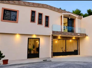 Casa de 4 habitaciones, Saltillo · Casa en Venta Al Poniente de Saltillo | 4 Recámaras | Precio de Oportunidad