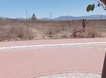 Terreno / Lote , Corregidora · Traspaso en Cd Maderas Corregidora