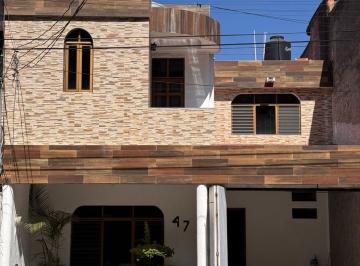 Casa de 4 habitaciones, Tepic · Casa Renta, Ubicadísima, Uso Habitacional o Para Oficinas