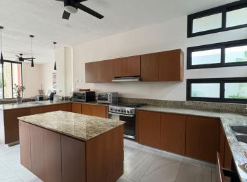 Casa de 4 habitaciones, Conkal · Casa en Venta en Privada en Conkal con Paneles Solares