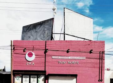 Casa de 4 habitaciones, Chihuahua · Casa /negocio/bodega/oficinas