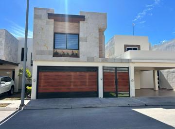 Casa en condominio de 3 habitaciones, Ahome · Casa en Renta Villas de Andalucia "Sevilla"